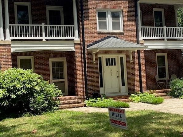 620 Moravian Ln APT 3