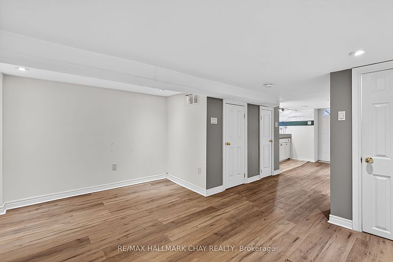 Toronto House for rent - 2 Bedrooms — photo 11
