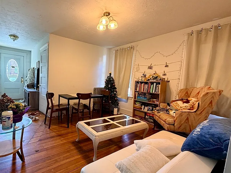 82 Academy Hill Rd — Photo 5