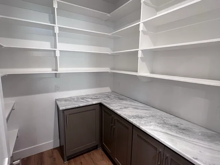 505 Southern Dr — Photo 13
