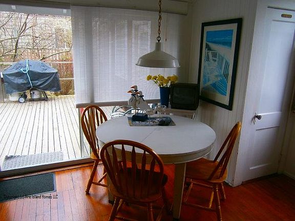 4th image of 649 Ocean Breeze Walk