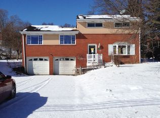636 Garden City Dr, Monroeville, PA