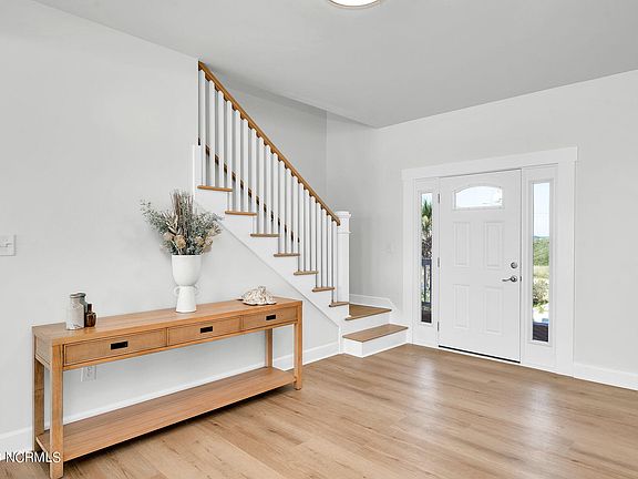 4th image of 4122 Island Drive