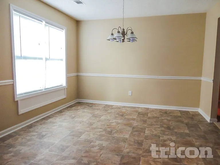 65 Spring Cir — Photo 4