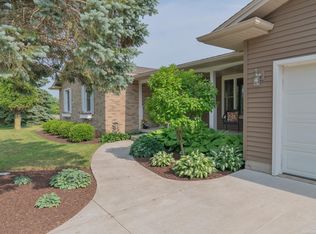 5708 Walker Rd, Applegate, MI 48401