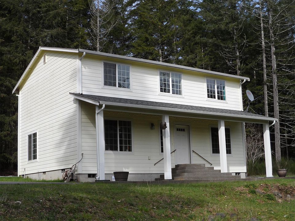 1st image of 381 SE Noble Glen Dr