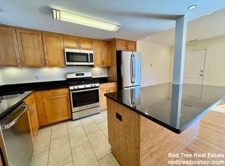 146 Independence Dr, Chestnut Hill, MA 02467