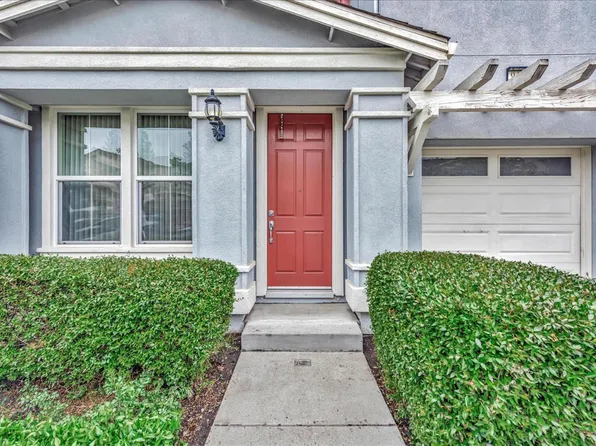 9437 Dunbar Dr, Oakland, CA 94603