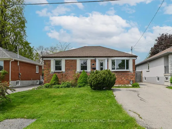 573 Exbury Cres #1, Mississauga, ON L5G 2P5