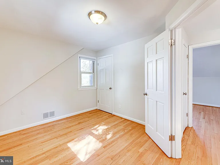 2414 Key Blvd — Photo 15