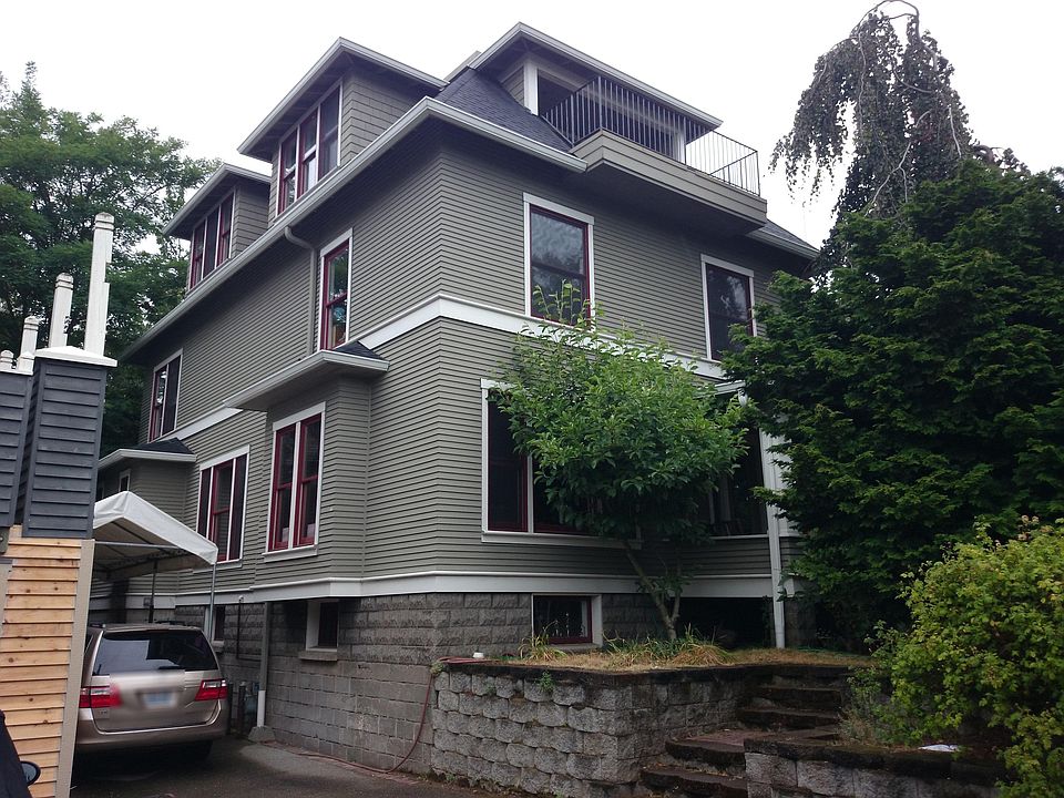 2nd image of 1509 2nd Ave W