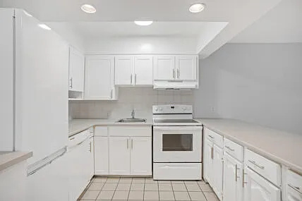 6111 Tisdall St — Photo 12
