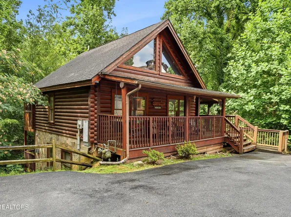336 Big Bear Way, Pigeon Forge, TN 37863