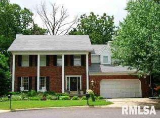702 W Beechwood Ct, Peoria, IL
