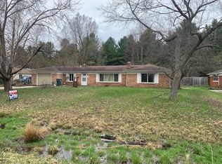 145 Sterling Dr, Lapeer, MI 48446