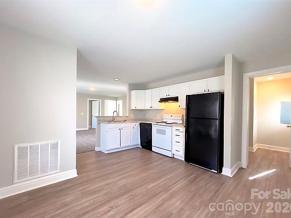 5th image of 5313 Abbywood Ln
