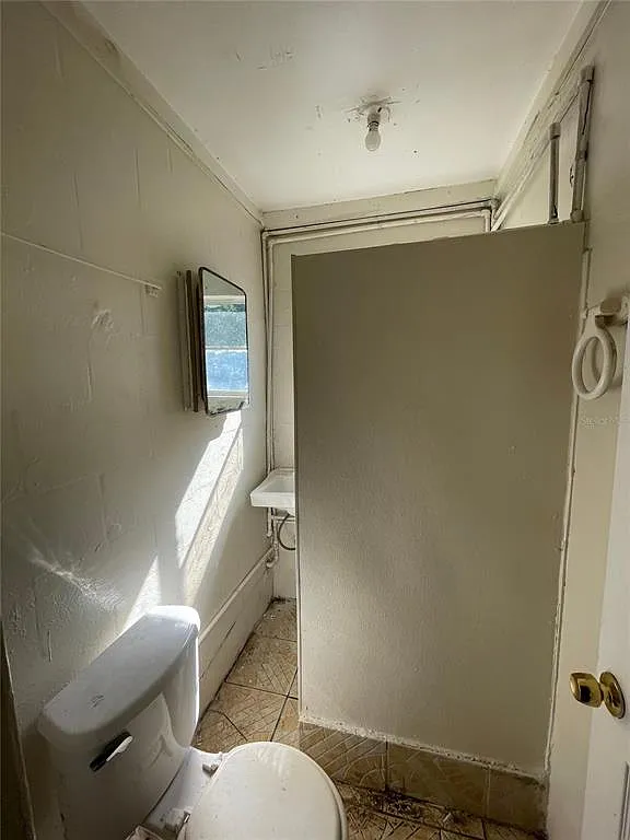 1 bed, 1.0 bath, 425 sqft, $600 — Photo 2