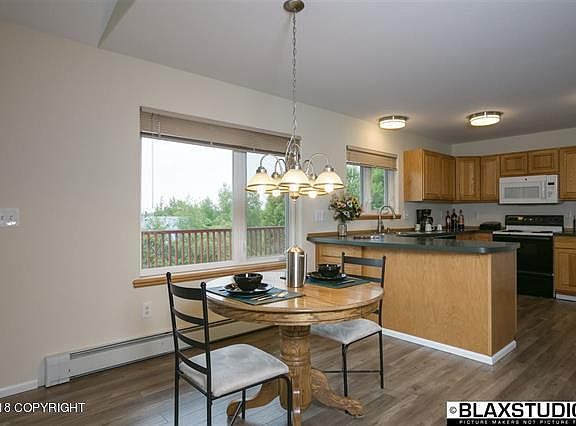 5th image of 945 Fitz Ct