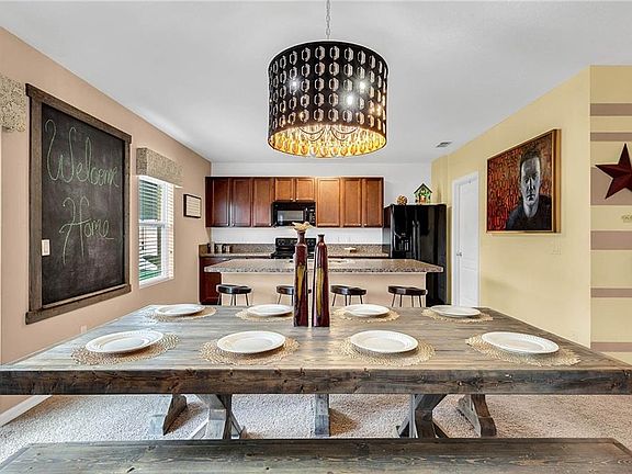 5th image of 16744 Broadford Ln