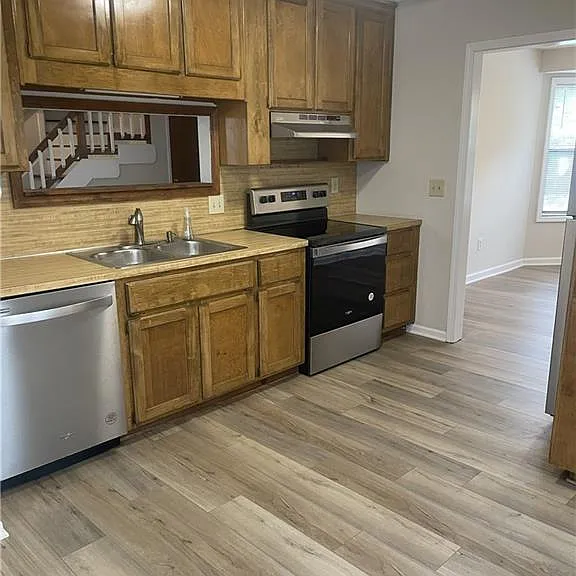 4858 Chapelle Ct — Photo 2