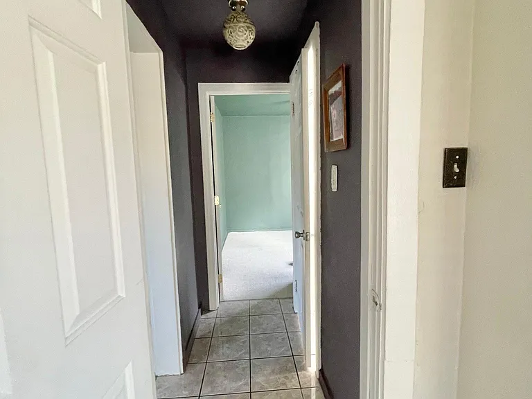 228 S Arizona Ave — Photo 9