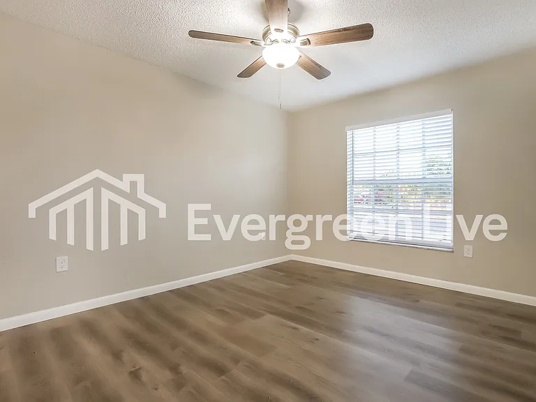 4518 E 26th Ave — Photo 9