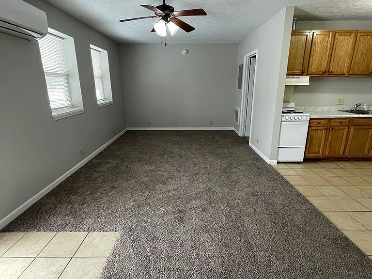 415 W Clem-EBERT — Photo 4
