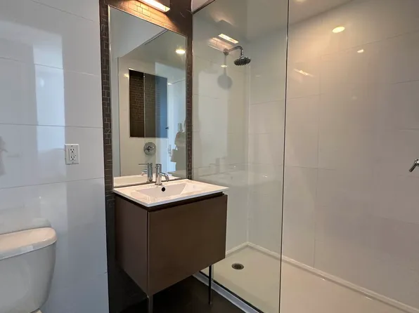 71-13 60 Lane image 6 of 28