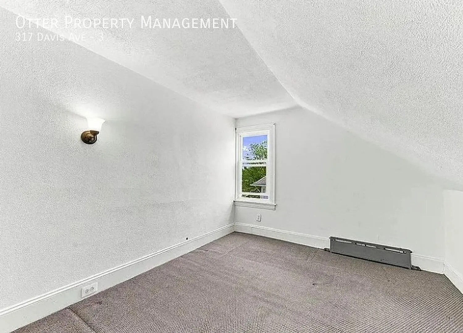 1BR1BA Apartment with Private In-Unit Laundry & Shared Backyard — Photo 1