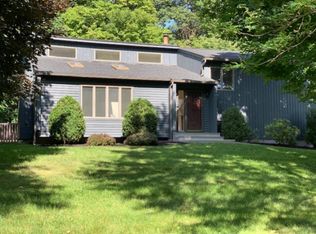 14 High Ridge Rd, Hopewell Junction, NY 12533