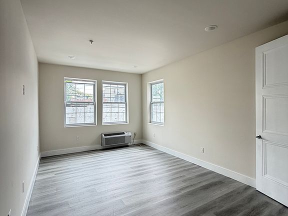2nd image of 161 Passaic St #203