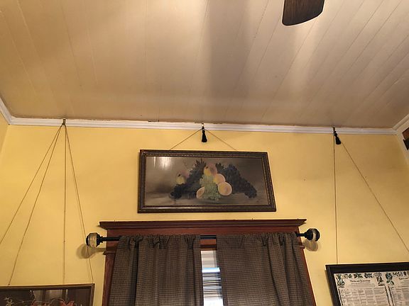 Picture Molding