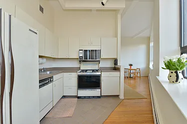 Sold by Yael Dunsky Real Estate