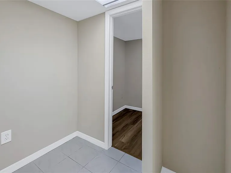 3500 Lake Bayshore Dr #K101 — Photo 27