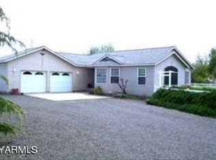 1651 Campbell Rd, Wapato, WA 98951