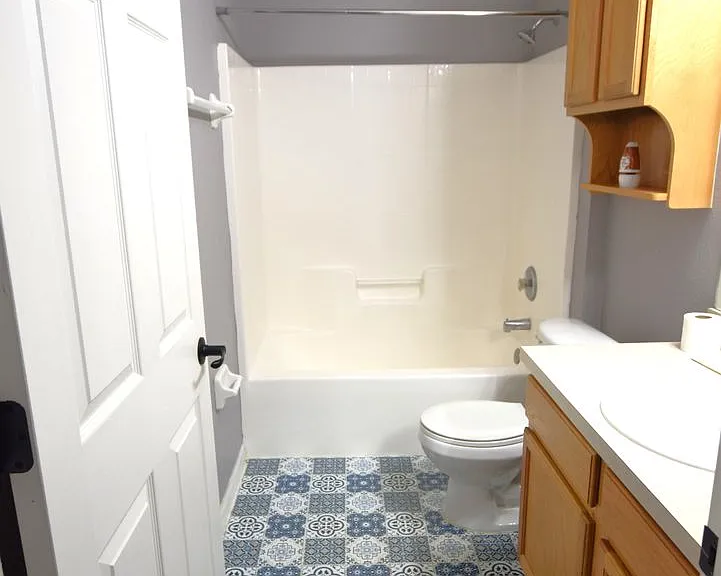 500 Lake Charles Dr — Photo 18