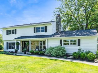 1229 Dell Cove Dr, Fort Wayne, IN 46804