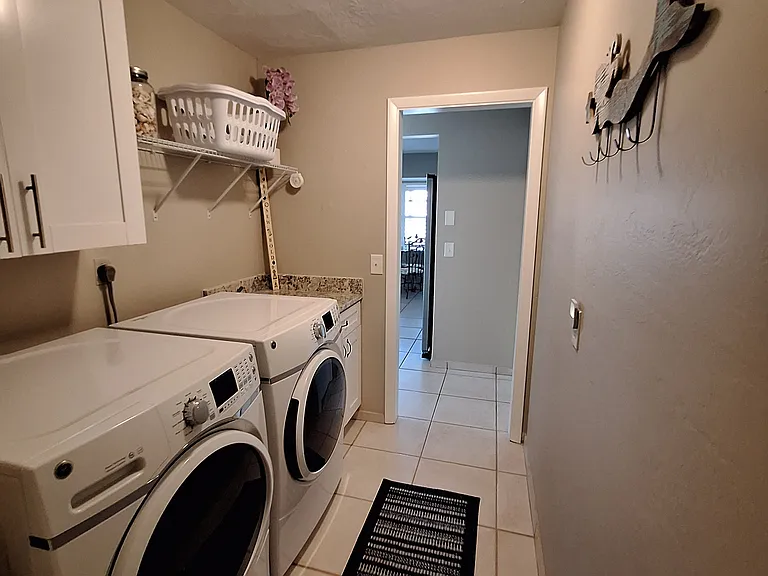 2137 SE 18th Ave — Photo 26