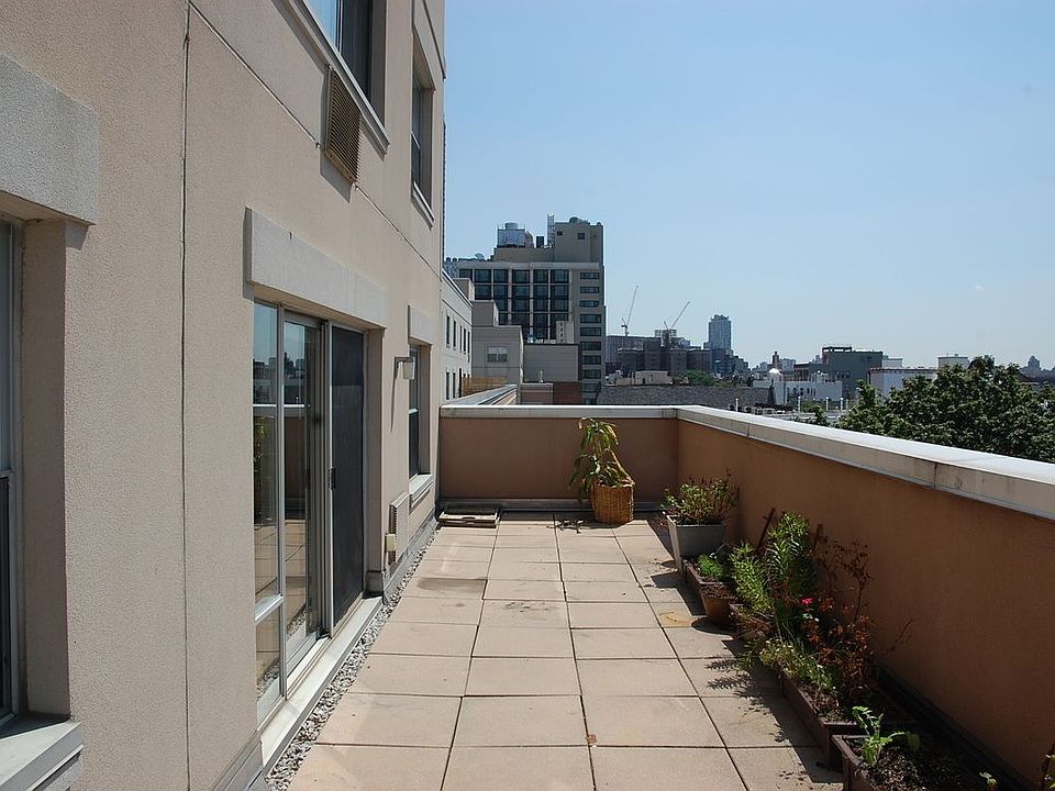 2nd image of 200 Schermerhorn St APT 718