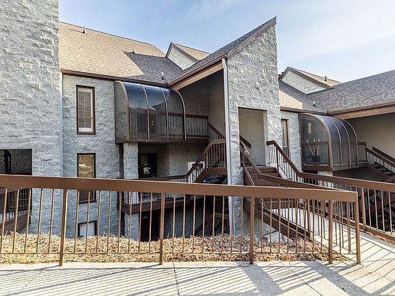 5th image of 1155 Upper Alpine Way #304
