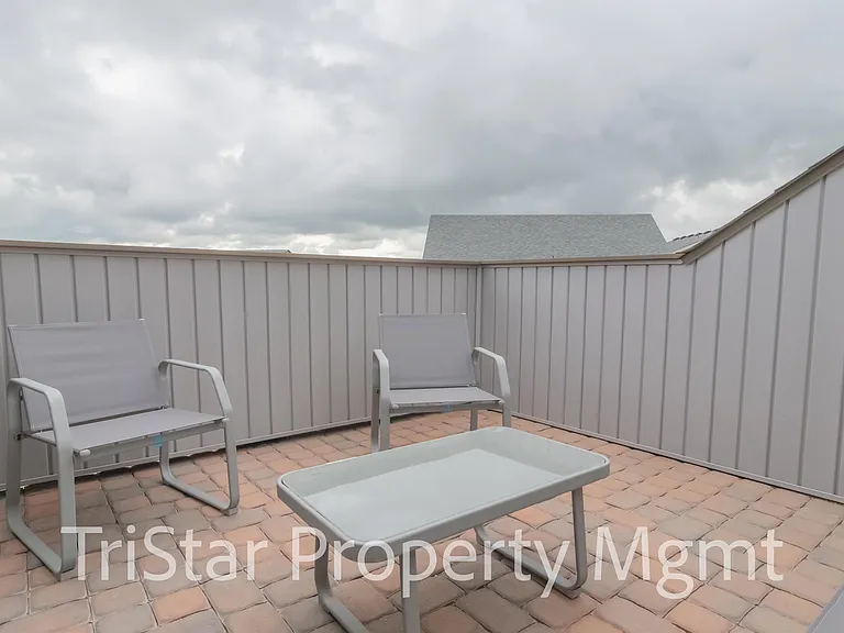 6137 Ashmore Ln — Photo 10