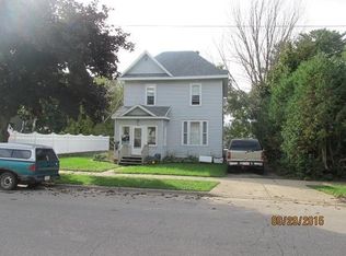 115 W Maple St, Viroqua, WI 54665