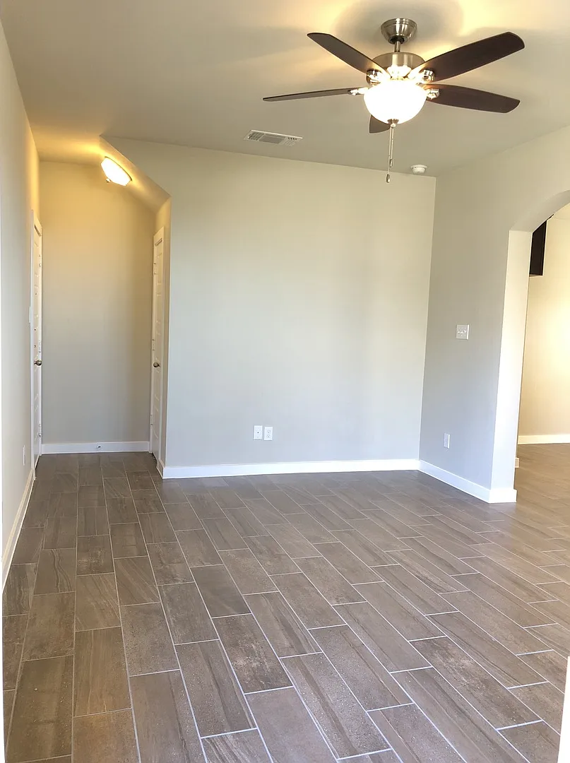 Luxury 2 Story Duplex Located In Midlothian, Texas! — Photo 3