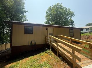 525 Freeman Ave, Newport, TN 37821