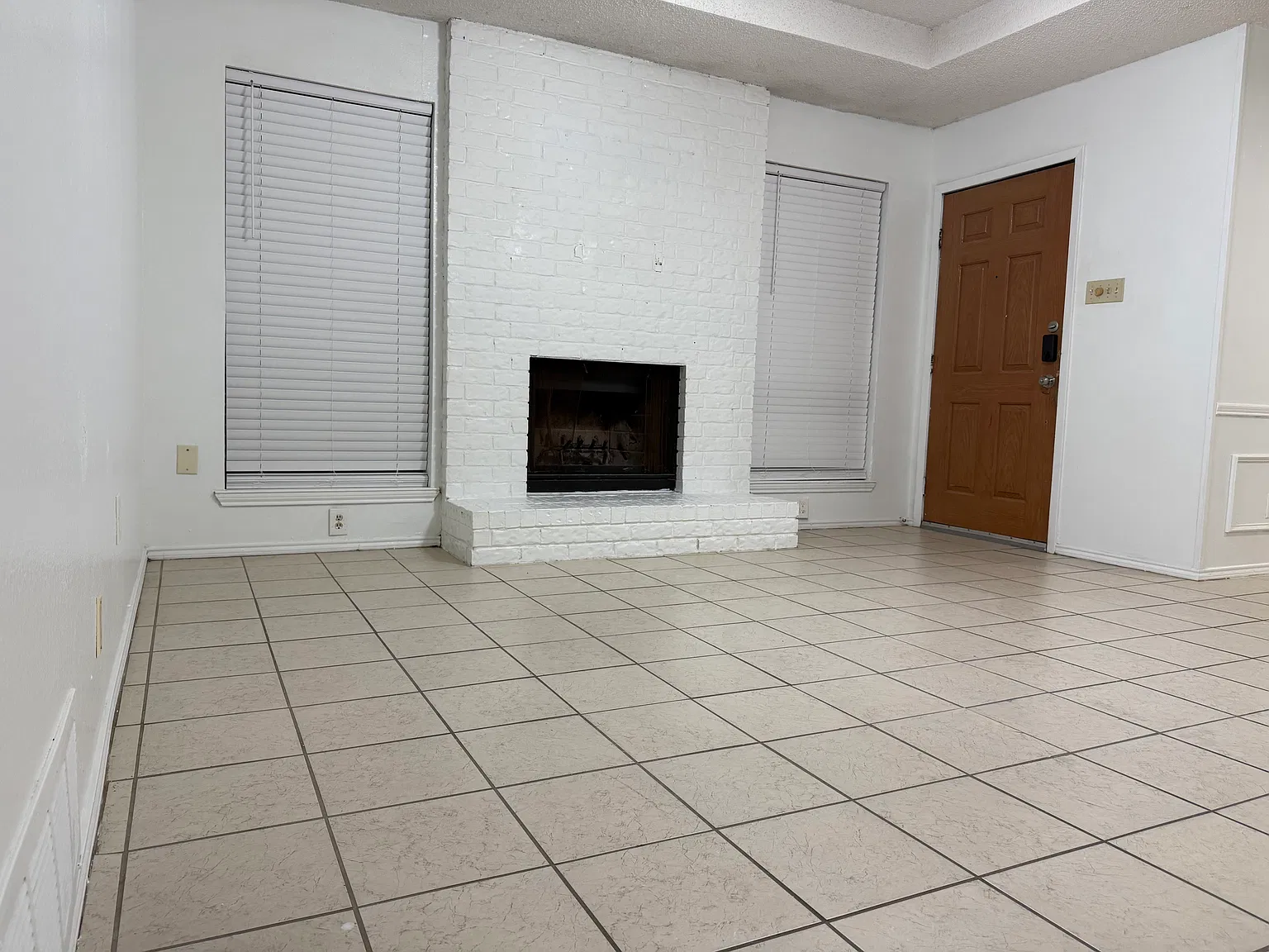 2 bed, 1300 sqft, $1,850 — Photo 3