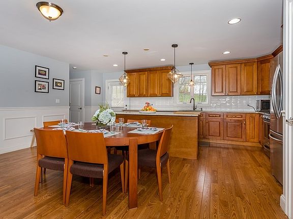 5th image of 84 West St APT 4