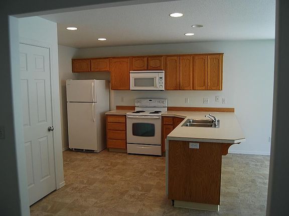 2nd image of 4106 NE 166th Ave