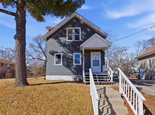 835 Bishop Ave #2, Aurora, IL 60506