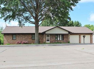 913 Ridge Dr, Perryville, MO 63775