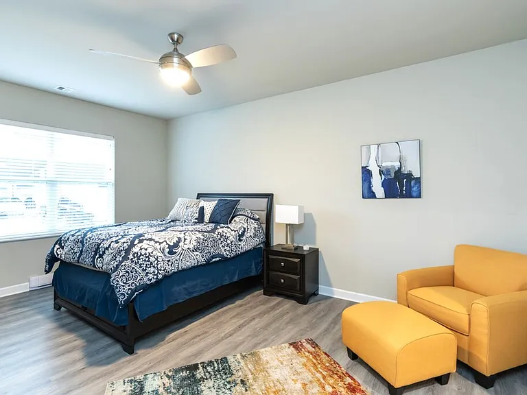 Solara Luxury Apartments — Photo 17